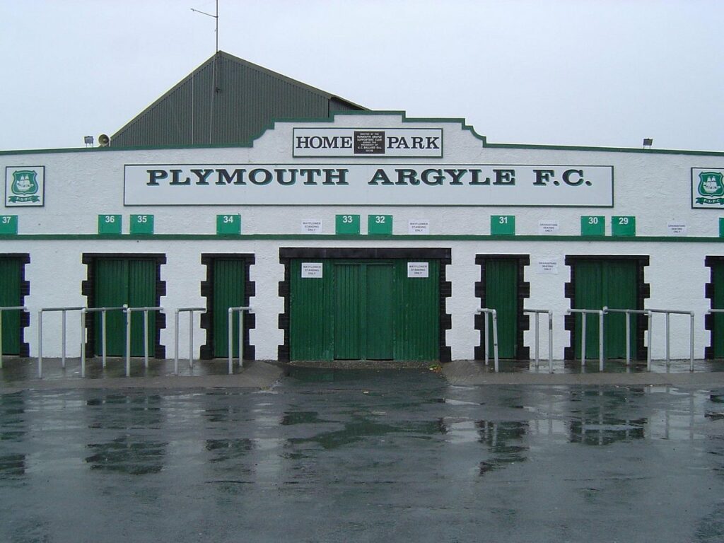 Fan trung thành của đội bóng Plymouth Argyle